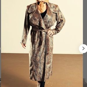 Vintage Eva Polini leopard print trench coat